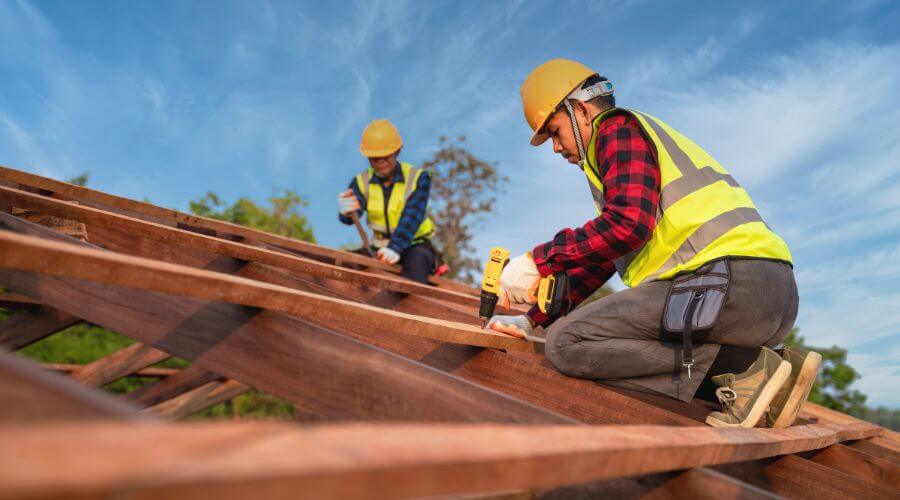 Professional Flat Roofing Installation services in Colfax, IA